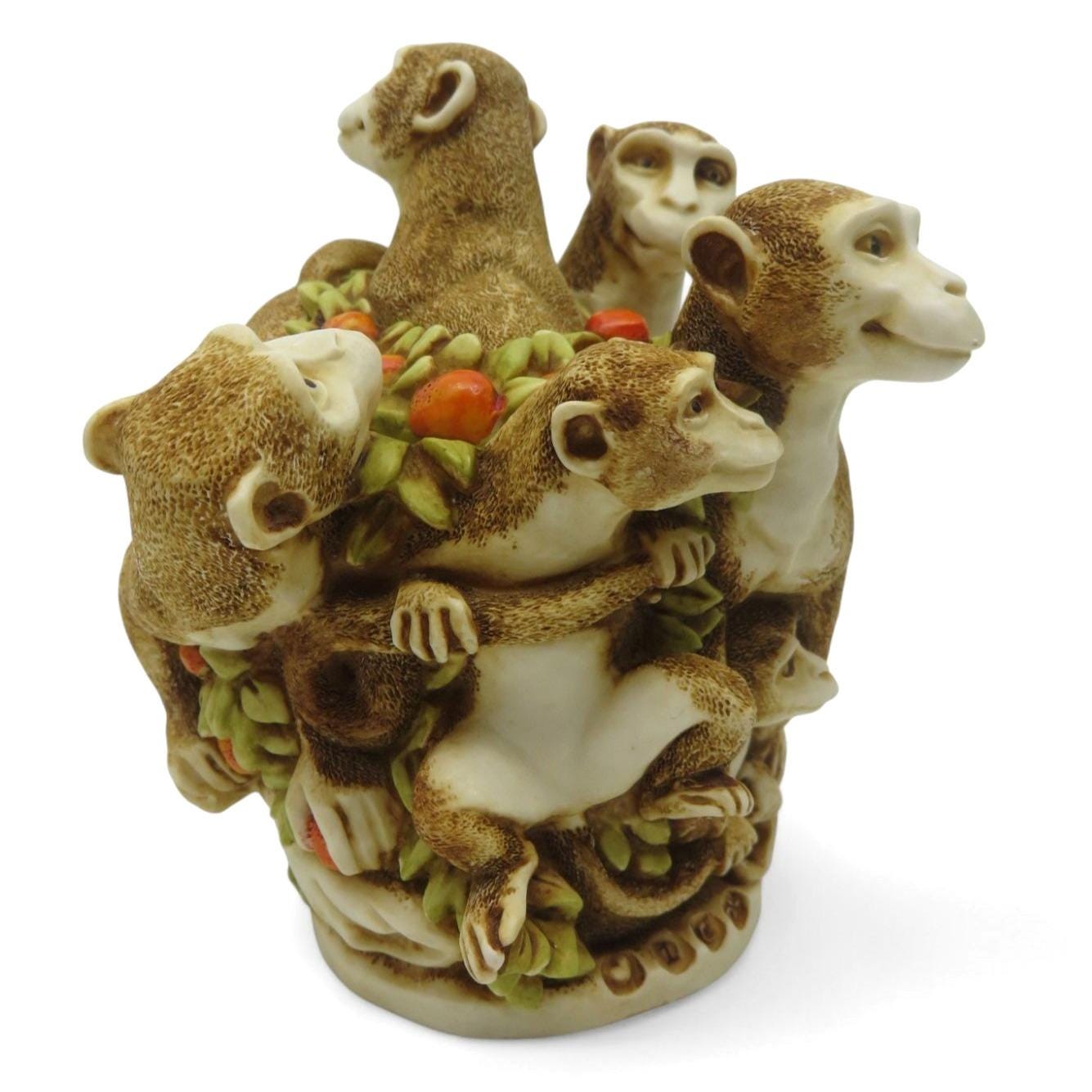 HARMONY KINGDOM Monkey Figurine Box Family Reunion Zookeepers