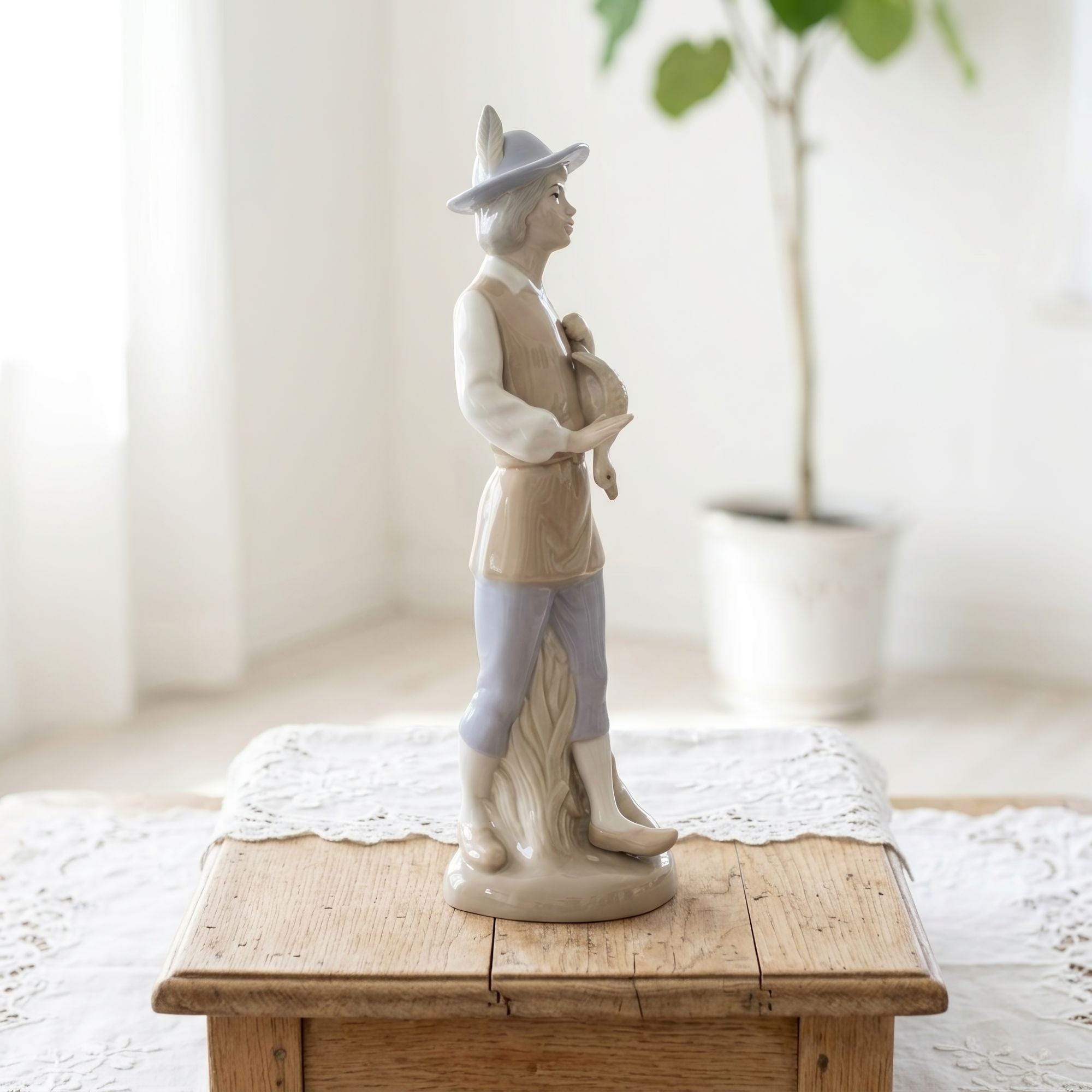 Miquel Requena - Etsy