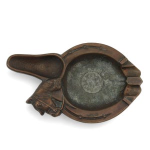 Metal HORSE Head Design Pipe ASHTRAY Holder Rustic Vintage