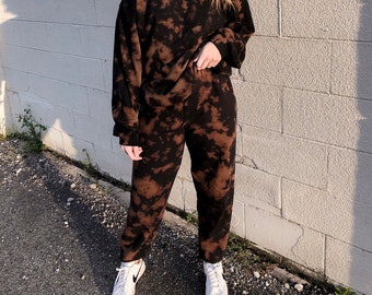 tie dye sweat outfit