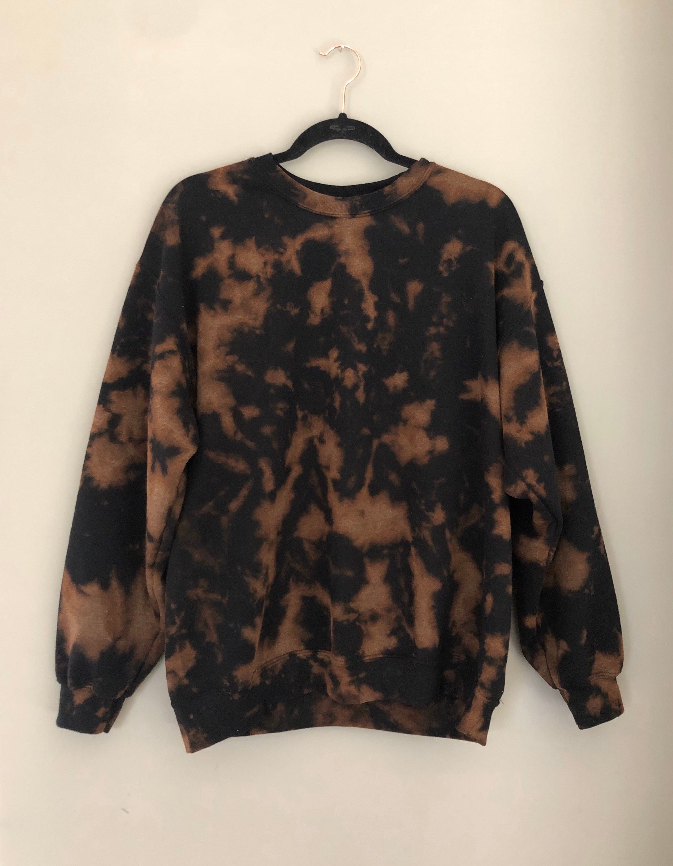tie dye crewneck