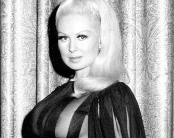 Xxx Joi Lansing Showing Images For Joi Lansing Nude Porn 1