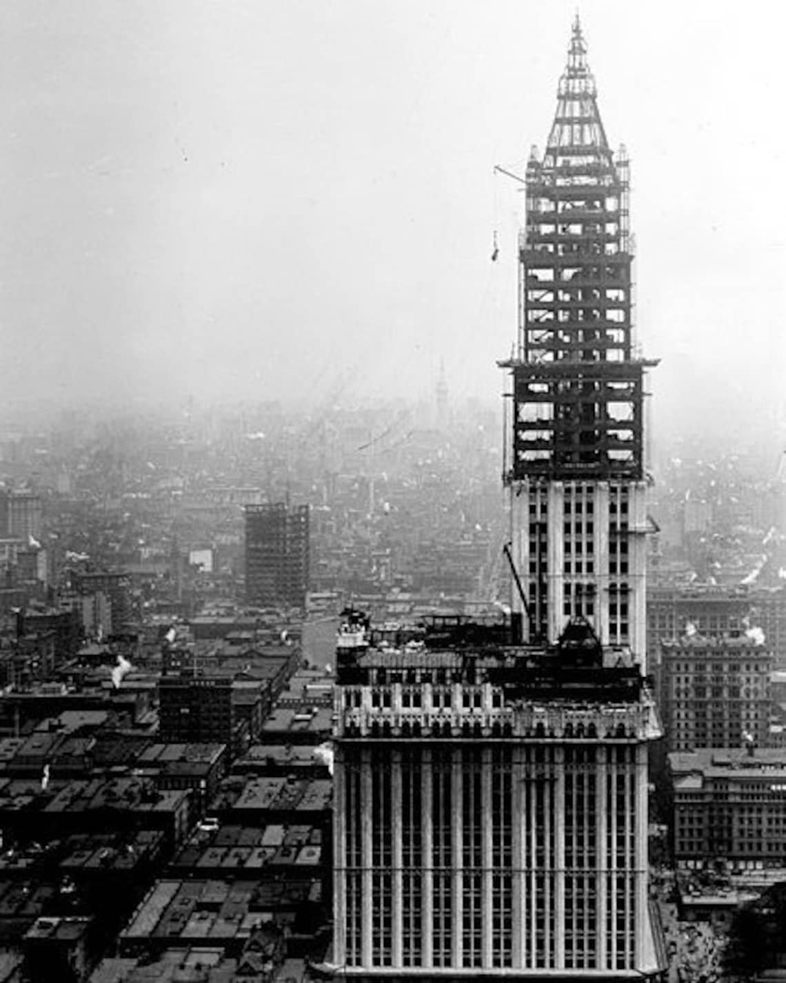 skyscraper construction 1930s