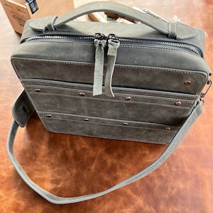 B GOODS cigar bag made of real leather - cigar trunk for cigars, pen, cigar holder and more - PROTOTYPE