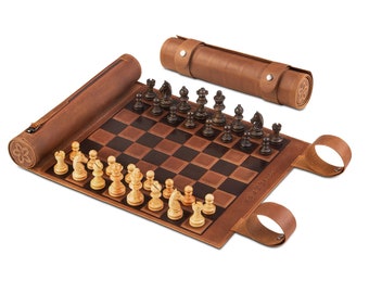 Melia Games Rolling Chess - Opción de imán - Ajedrez de viaje hecho del mejor cuero genuino vintage con figuras de madera hechas a mano - Clásico