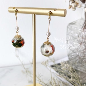 Veri gioielli in resina con fiori secchi pressati, orecchini botanici pendenti a goccia, mini orecchini a sfera, accessorio per matrimoni natalizi, fatti a mano in argento sterling