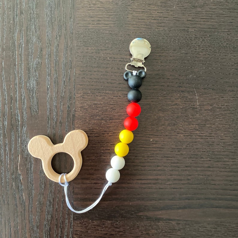 Goofy Silicone Beads Mickey and Friends Pacifier Clip Baby Shower Gifts Disney Baby Donald Minnie Mickey Teething