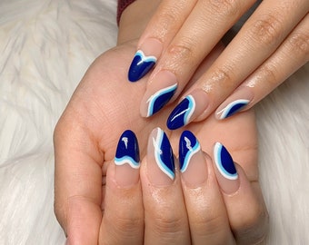 Wavy Design. Abstract nail design . Press On Nails. Round Nails. Glue on Nails . Hand Painted Pressons . Cute Nails
