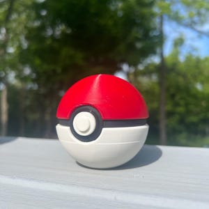 Poké Ball