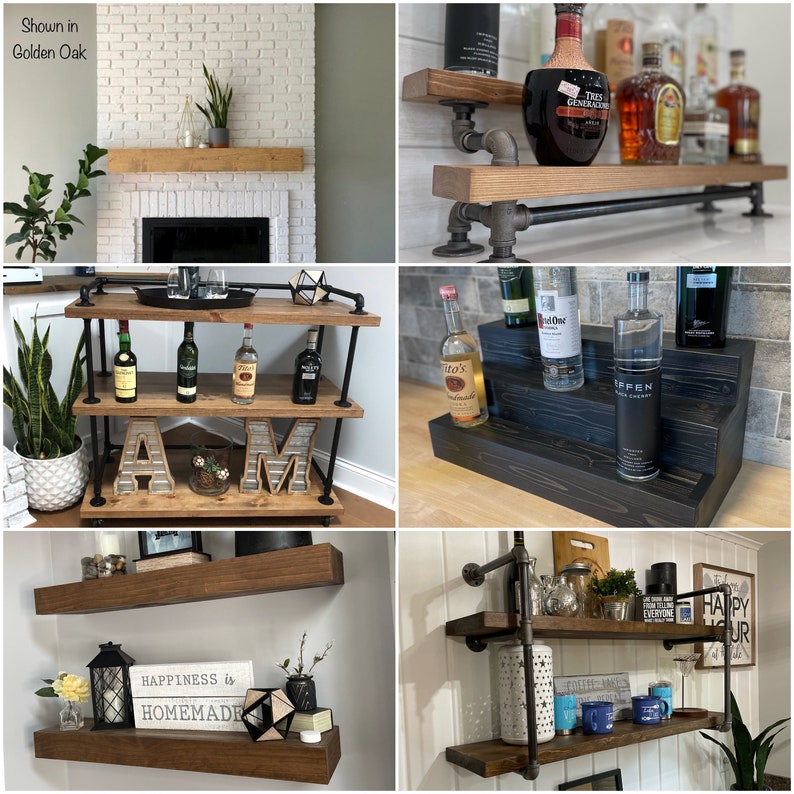 Puede incluir: Un conjunto de cuatro estantes de madera con soportes de tuber&iacute;a de metal negro. Los estantes est&aacute;n te&ntilde;idos de un color marr&oacute;n oscuro y est&aacute;n decorados con varios art&iacute;culos, incluyendo plantas, libros y objetos decorativos. Los estantes est&aacute;n montados en una pared blanca.