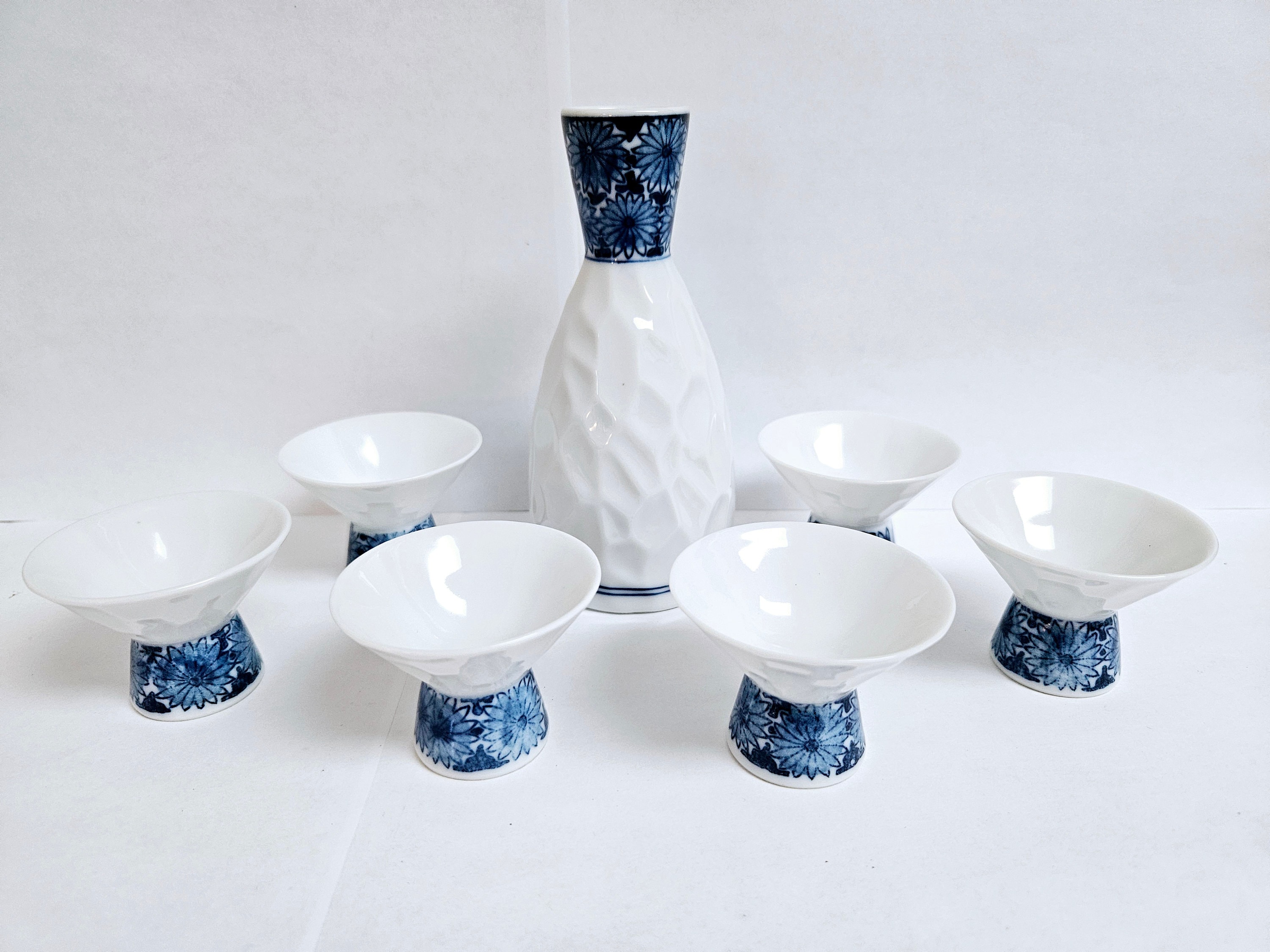 Vintage ASC East 7PC Japanese Saki Set Asian Blue and White Bottle