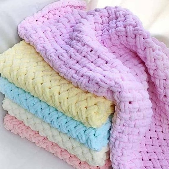 Crochet blanket Plush blanket Soft Handknitted Newborn Blanket, Alize Puffy Blanket, Neutral Baby Throw, Baby Blanket, Stroller Knit Blanket