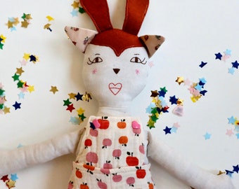 The fabric deer doll pattern - Léon the deer doll