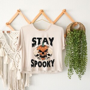 Blijf Spooky Crop Top, Spooky Season Crop Top, Boo Crop Top, Witches Girl Crop Top, Scary Crop Top, Halloween Party Crop Top, Halloween Crop