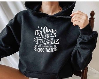 Het is veel te volks buiten hoodie, antisociale hoodie, sarcasme citaten hoodie, ironische hoodie, overdenker hoodie, angst hoodie, introvert