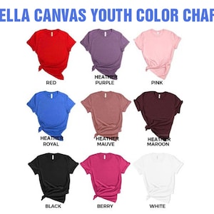 以下が含まれることがあります： Bella Canvasの子供用Tシャツの色チャートです。色は、赤、ヘザーパープル、ピンク、ヘザーロイヤル、ヘザーモーブ、ヘザーマロン、黒、ベリー、白です。