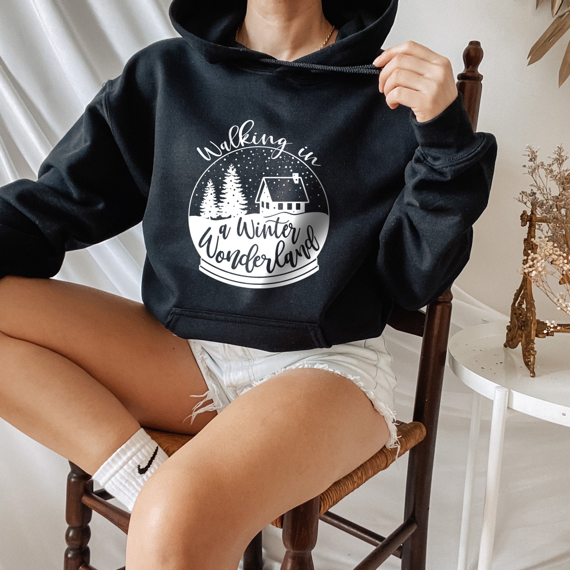 Walking in a Winter Wonderland Hoodie Christmas Hoodie Funny - Etsy New  Zealand