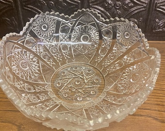 Imperial Daisy & Button Glass Decorative Serving Bowl 9.75” Antique
