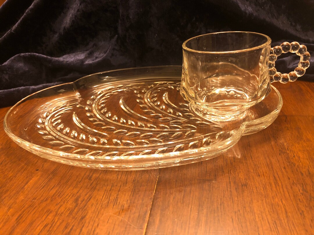 2 Vintage Federal Glass Snack Tray Sets Cup Platter Wheat Fern Pattern