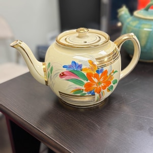 Vintage Sadler TeaPot Signed Made in England