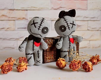 Crochet Voodoo Talisman Couple, Gothic Valentine's Gift, Creepy Cute Amigurumi Voodoo Souvenir