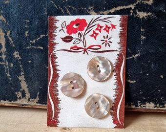 Old Haberdashery - Pretty Old Mother-of-Pearl Buttons