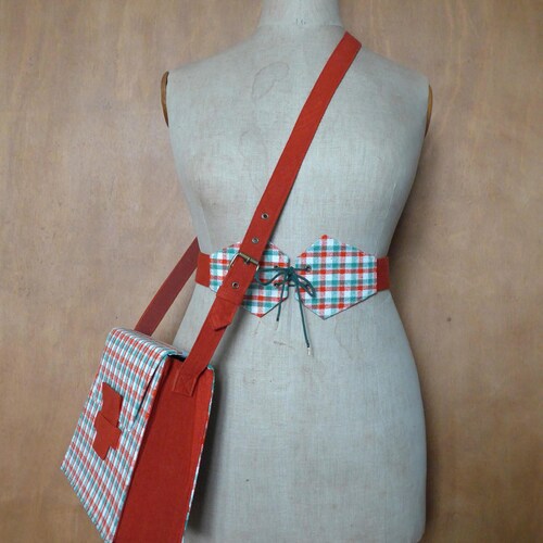 Ensemble GERMAIN et VICTORINE - Bag with Shoulder Strap and Belt Style 1940s Period Restriction Textile, French shops Manufacture - Rusty