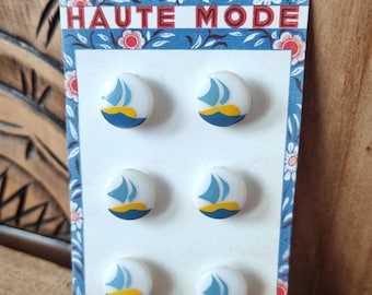Antique Haberdashery - Lovely 1940s 1950s Buttons in White Plastic, Sailboat Motif in Sky Blue, Yellow and Blue, French Stock