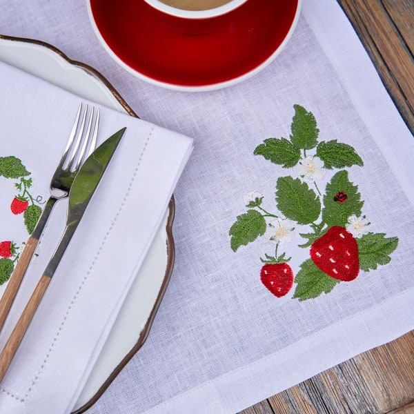 Linen placemats Embroidered wild strawberry White table mats Strawberry tablemats Garden Terrace Gift ideas Hemstitched table mats Summer