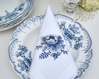 Servilleta de lino azul bordada: Estilo floral vintage