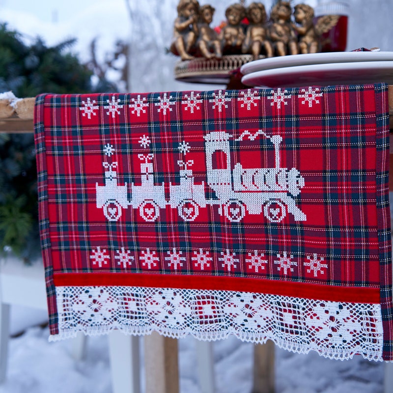 Elliot Tartan Crest Table Runner - Cotton table runner