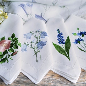 Meadow flowers napkin Embroidered napkins White napkins Linen napkin Wild rose Bellflower Damewort Cornflower Waterproof coating Hemstitched