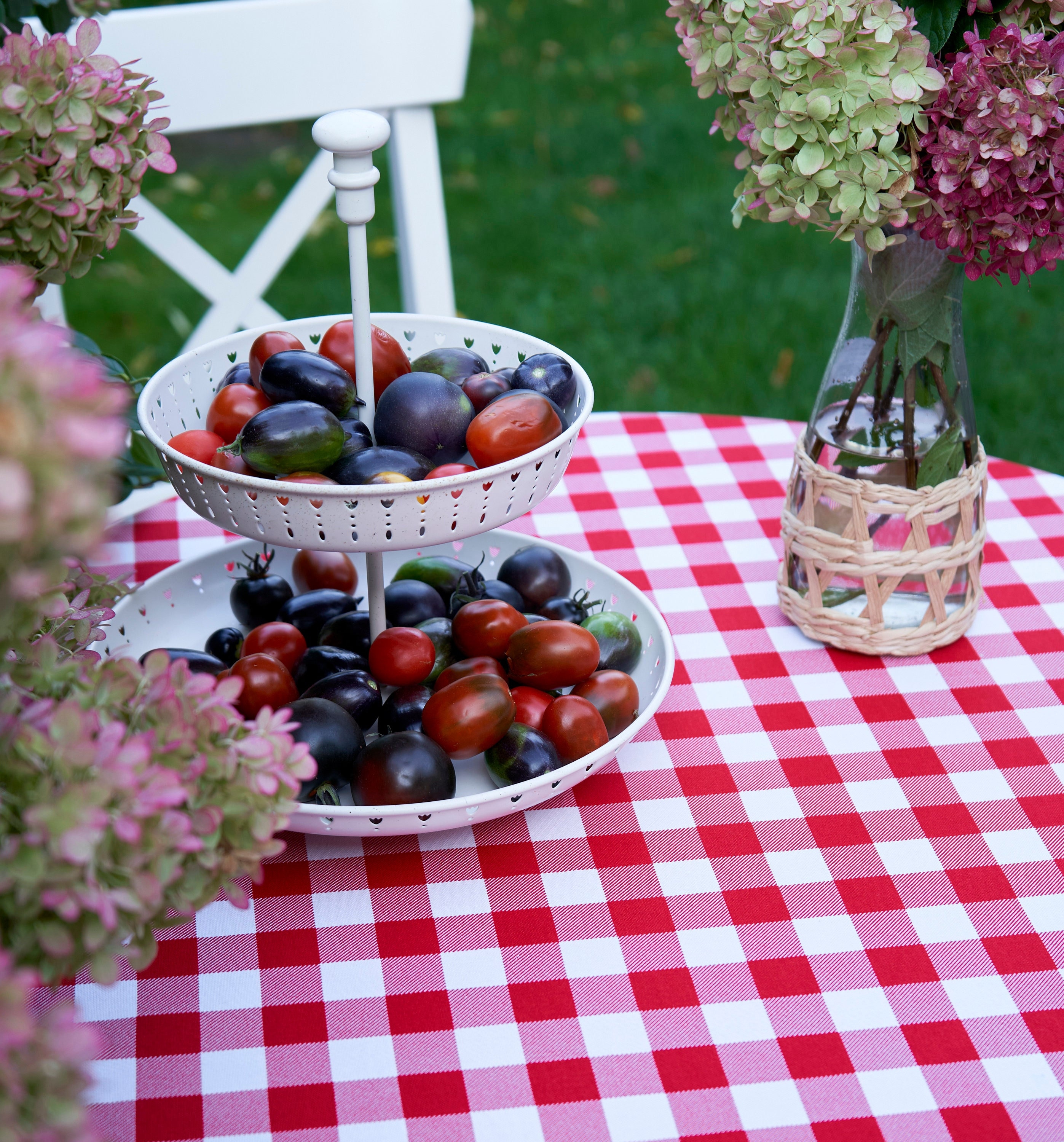 Tavern Style Gingham Check Tablecloth – Plaid Design For Picnic, Party, Restaurant | Poly Cotton | Made In USA