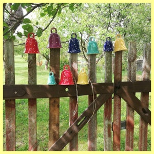 Good mood bells, bell bells, ceramic, garden decoration, fat ball roof, dots, 3 different sizes, many colors, fence decoration, fence stool