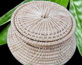 Small rattan basket, candy basket, handmade, natural rattan,round basket
