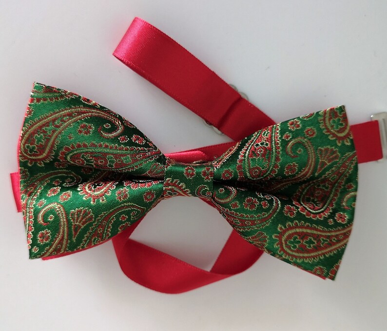 Silk bow tie with silk pocket square