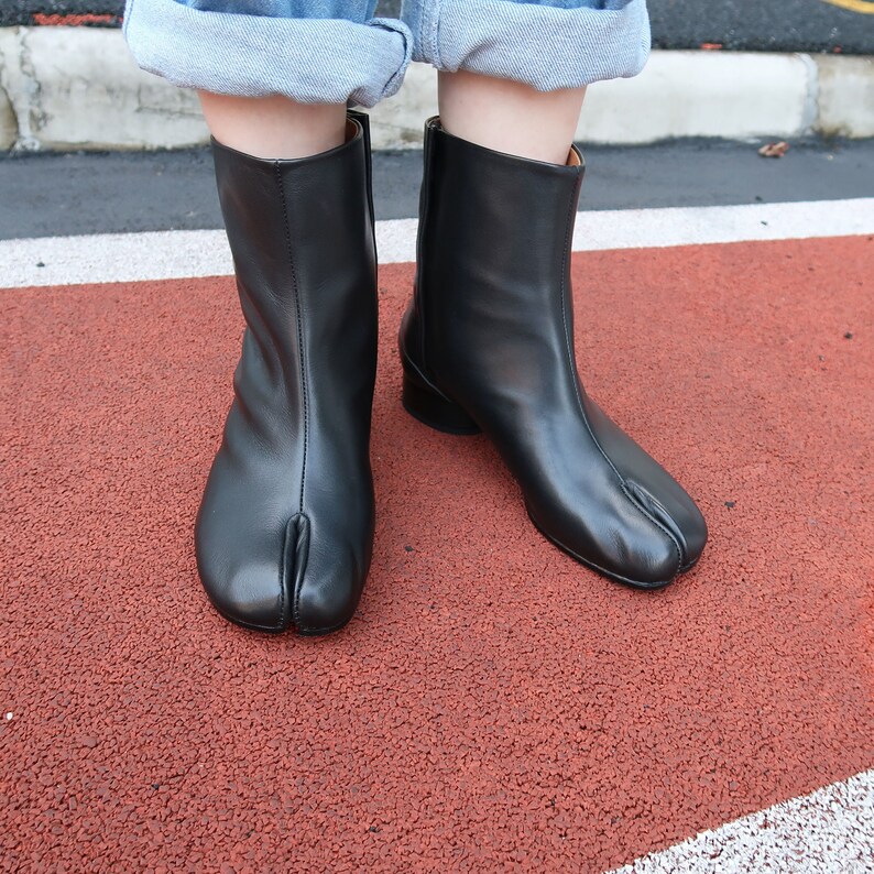 heeled split leather boots