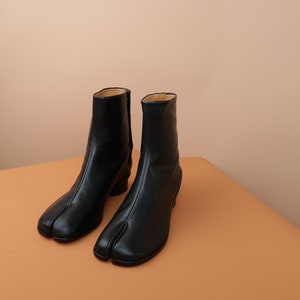 vegan tabi boots