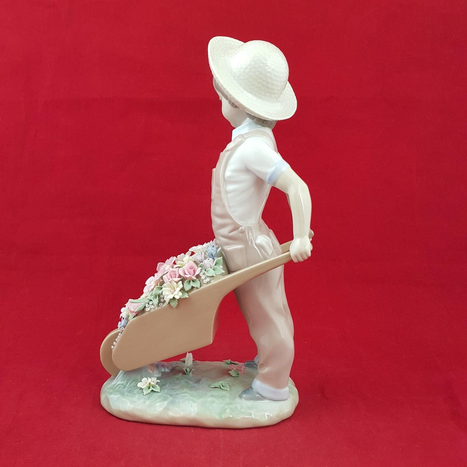 リヤドロ 花をつけた手押し車の男の子の置物 1283 - Etsy 日本