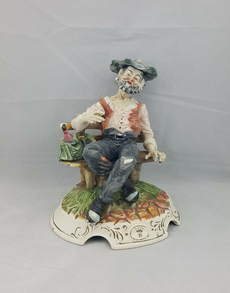 capodimonte tramp with dog