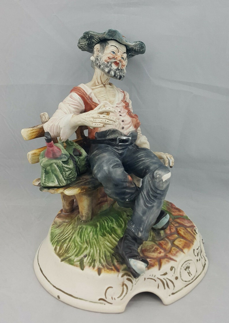 capodimonte tramp with dog