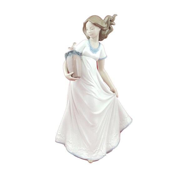 Lladro Nao Figurine - A Joyful New Friend 1409 - Etsy