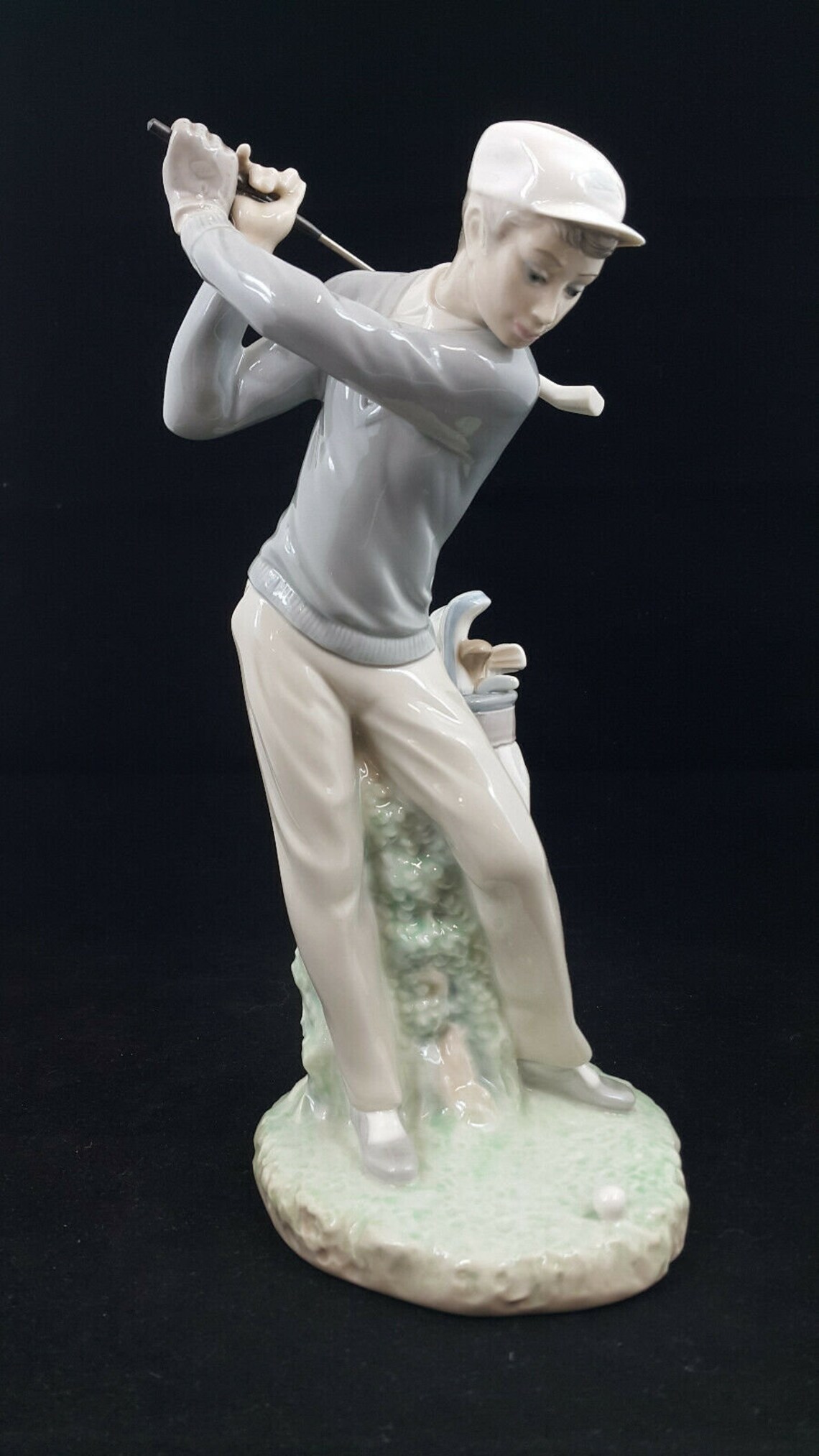 Lladro Figurine Male Golfer Model 4824 Etsy