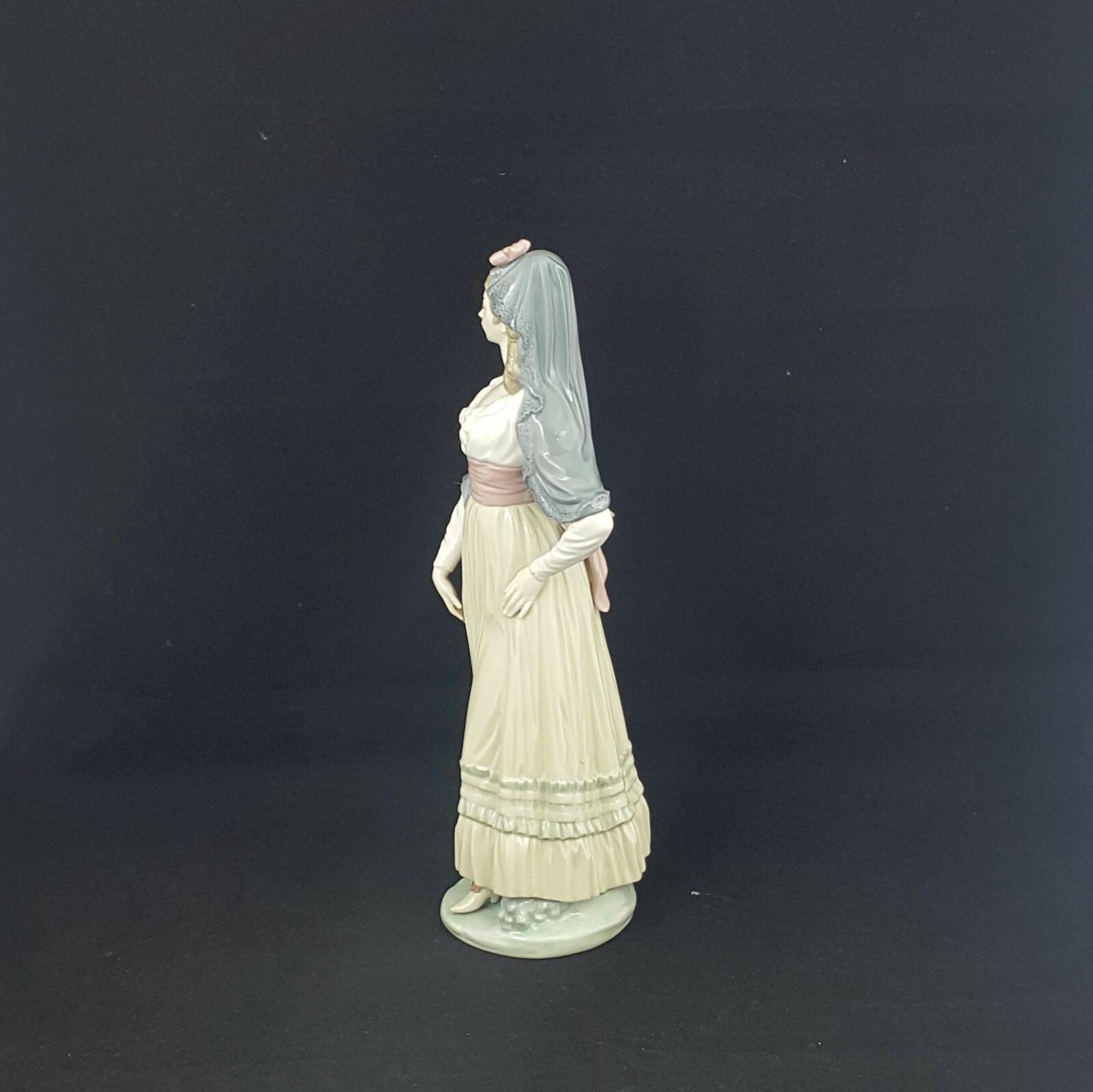 リヤドロ フィギュア 5125 ゴヤ レディ - Etsy 日本