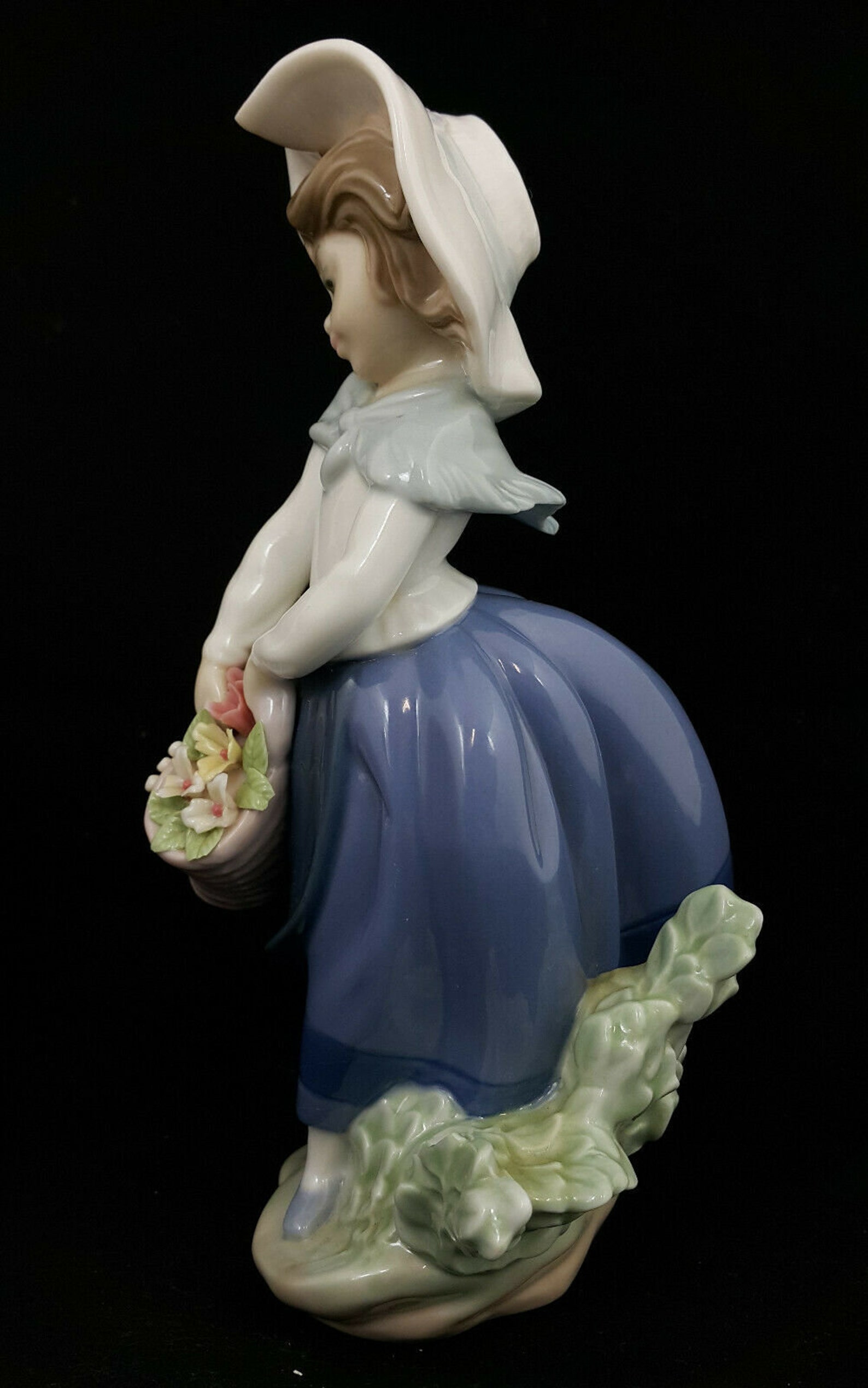 Lladro Figurine Girl With Flower Basket Model 5222 Etsy