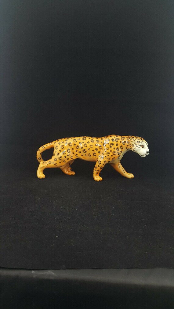 Beswick Leopard Model 1082