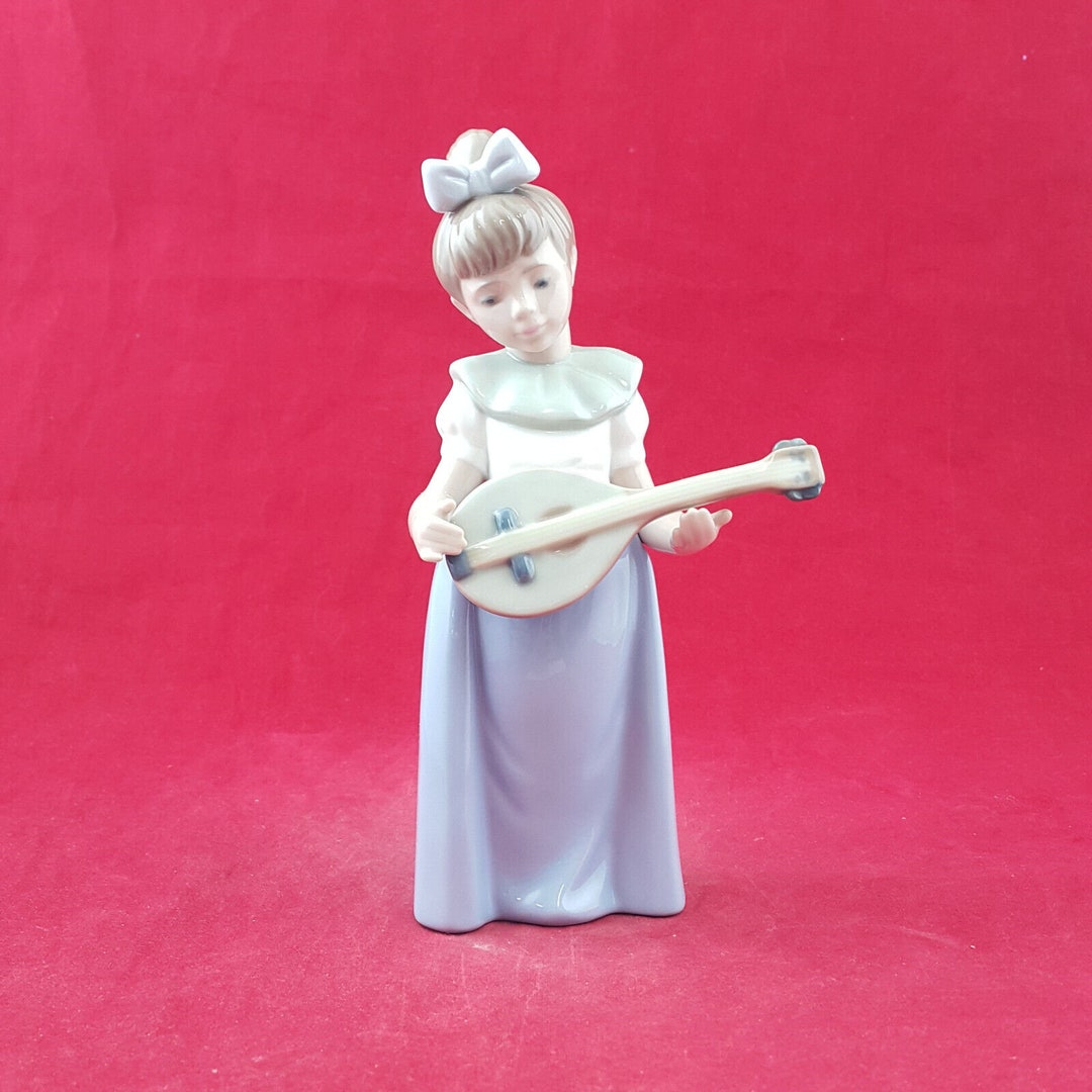 Lladro Nao Figurine Girl Playing Banjo / Mandolin 1033 L/N 2907 Etsy