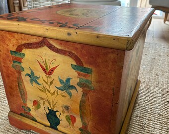 Pretty antique painted trunk / chest