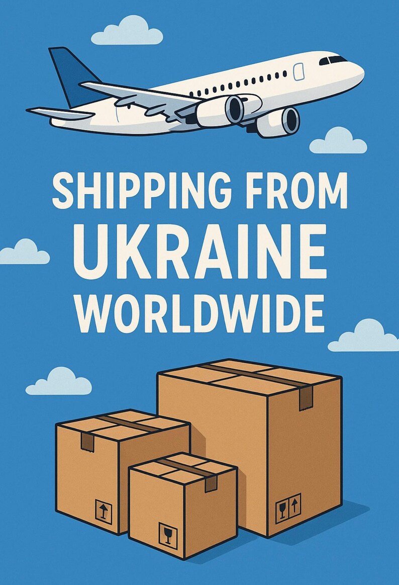 Puede incluir: Ilustraci&oacute;n de un avi&oacute;n blanco con detalles azules volando sobre tres cajas de cart&oacute;n marrones contra un cielo azul con nubes blancas. El texto dice "SHIPPING FROM UKRAINE WORLDWIDE."