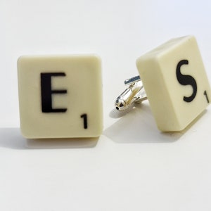 Abotoaduras Scrabble estilo vintage | Personalizado, escolha suas próprias letras